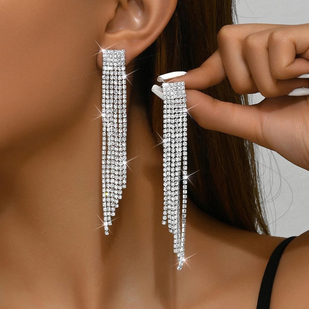 Simple Zirconia Ear Wire, Unique Long-style Fringed Earrings for Women, Embodying A Cold and Elegant Style.