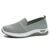 Women's Versatile Slip-On Mom Shoes - Soft Sole, Comfortable Old Beijing Style
