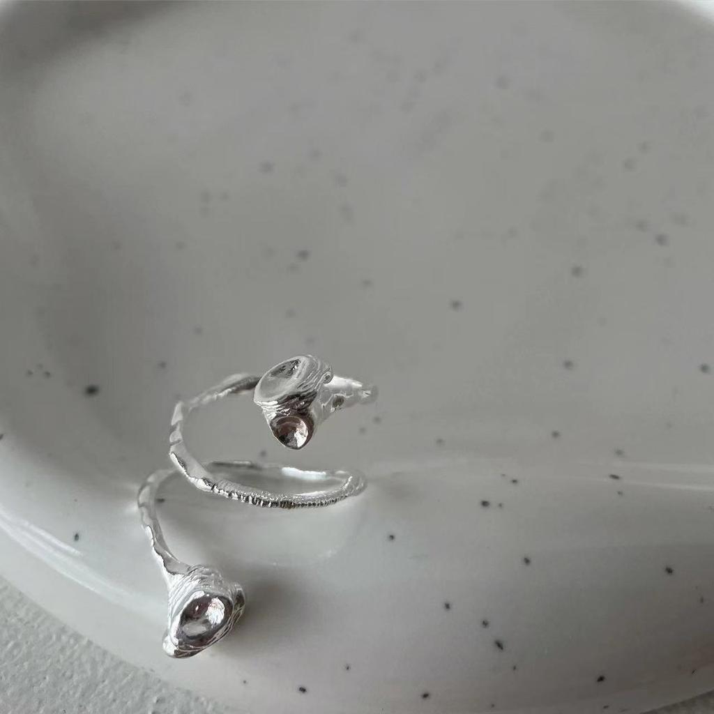 Versatile And Fashionable Copper Ring With Geometric Moon Surface Design Women For