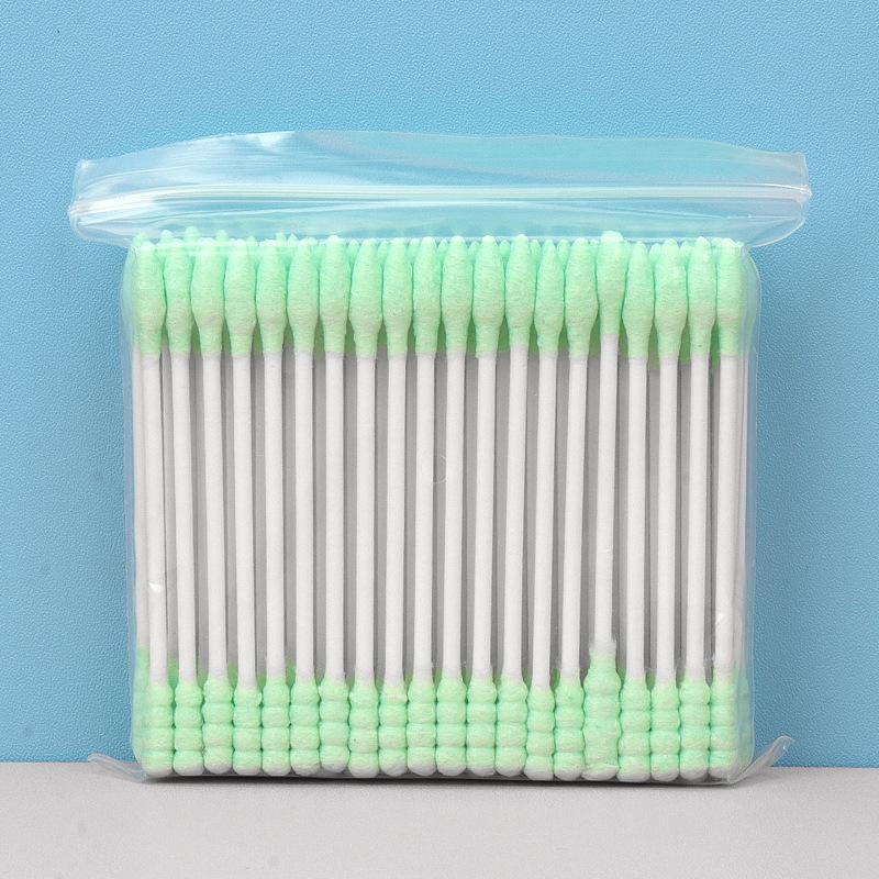 Пакет из 100 двусторонних цветных деревянных ватных палочек для макияжа и чистки ушей зелёный