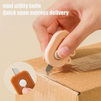 Taglierino Automatico Retrattile con Portachiavi Mini Coltello di Sicurezza per Aprire Pacchi Cartone Portatile Strumento Apri Scatole per Casa Ufficio Viaggio