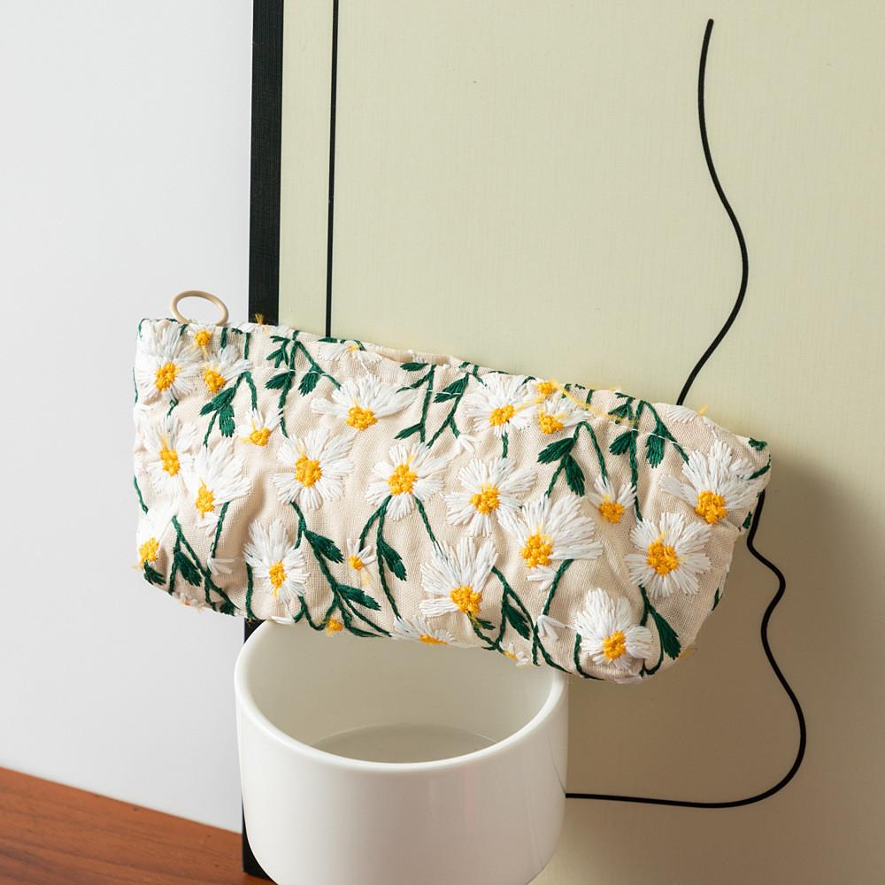 Canvas Embroidery Cosmetic Bag With Floral Pattern For Travel And Home Use