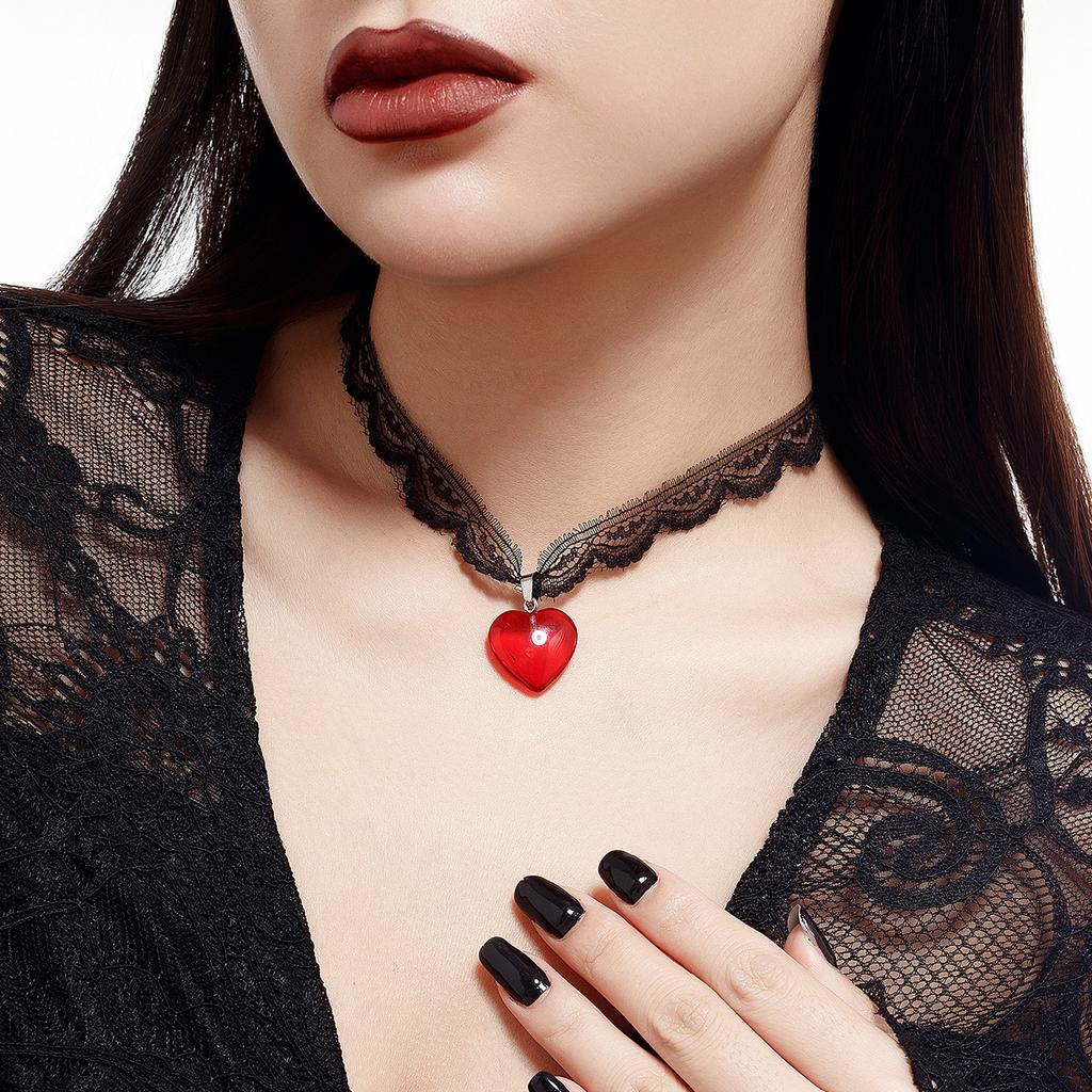 Sweet Cool Black Lace Collarbone Chain Choker Dark Wind Red Peach Heart Pendant Necklace