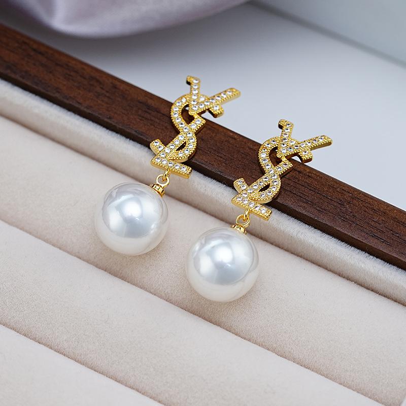1Pc Chic Linear Style Pearl Earrings Silver Needle Elegant Temperament Pearl Bowknot Jewelry Stud Drop Earrings Pearl Earrings