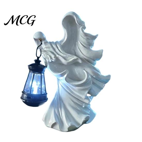 Mysterious Gothic Halloween Accessory Witch Resin Lantern, Ghoul Terrifying LED Night Light, Art Sculpture Waterproof Hell Reaper Spooky Tabletop