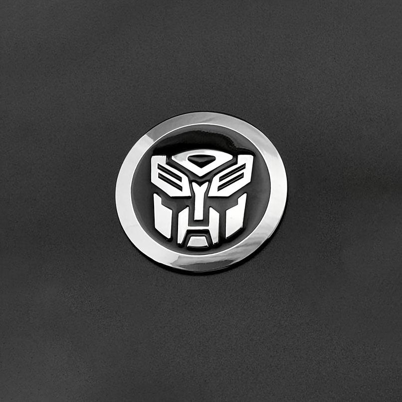 

3D Трансформеры Коллекционные Наклейки на Машину - Цинковый Сплав Подходят для Фанатов Трансформеров Отклей и Наклей для Украшения Транспортного Средства 1pc