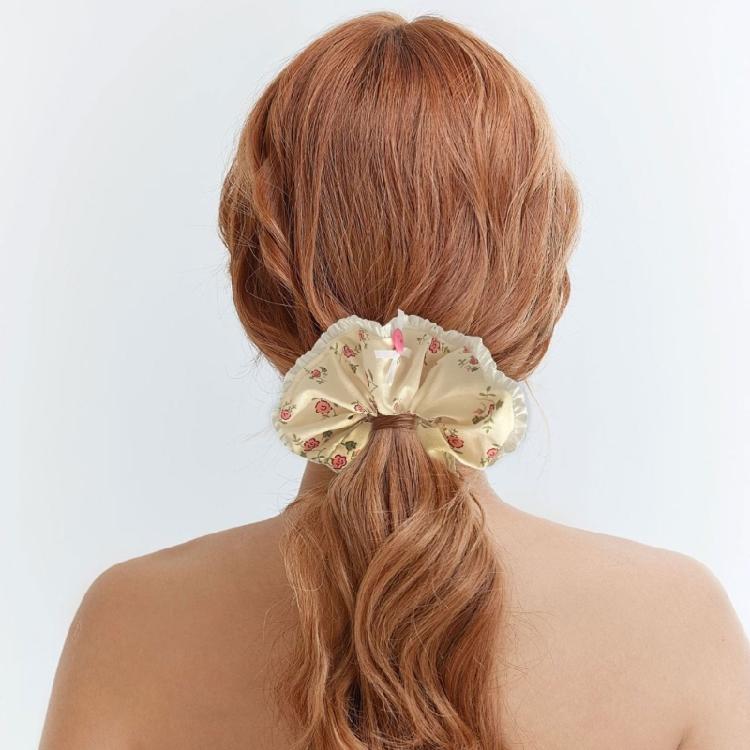 Lace Trimmed Floral Hair Scrunchy Hair Decors Stretchy Soft Fabric Ponytail Holder for Women Girls Various Hairstyles