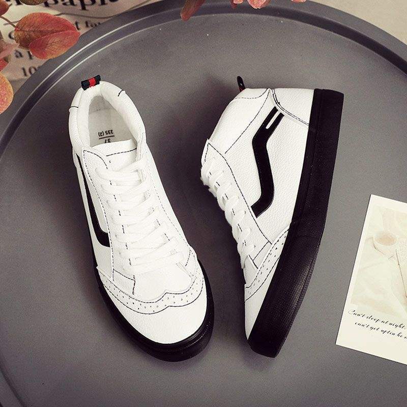Fleece thickened high-top canvas shoes for women's winter students, Korean version of versatile flat bottom 2025 new thermal cotton shoes for women