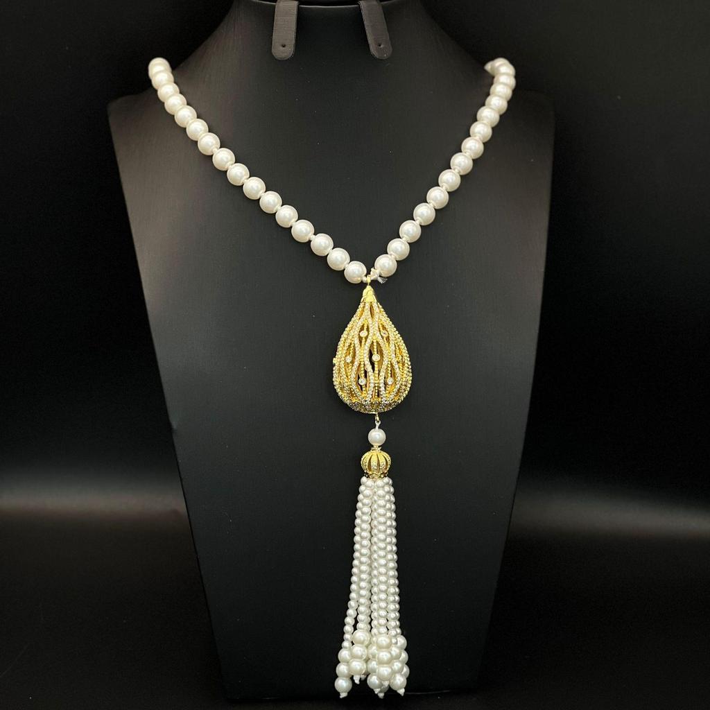 Elegant European & American Light Luxury Tassel Pearl Sweater Chain with 3D Hollow Zircon Pendant