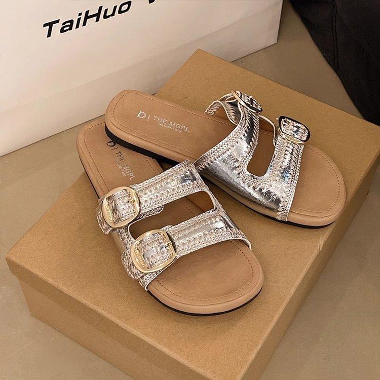 Soft baseplate~ Boken slippers women's summer wear 2025 new seaside vacation pregnant women flat bottom Internet celebrity one word sandals