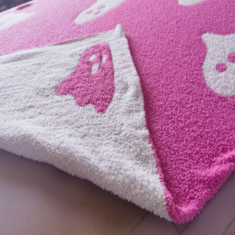 Halloween Ghost Blankets Pink Flannel Reversible Soft Cute Throw Blanket for Adults Kids Halloween Festival Decoration Gifts