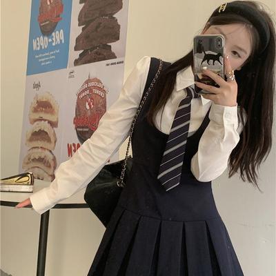 Herfst/Winter 2025 College Stijl Tweedelig Set: Chique, Sexy Jurk met Taille-Afslankende Geplooide Rok