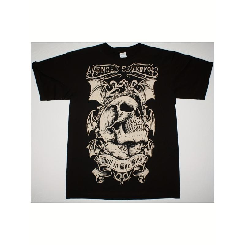 Offizielles Merchandise von Avenged Sevenfold: Herren T-Shirt mit Totenkopf und Fledermausflügeln und dem Hail to the King Album Cover. Schwarz, Locker sitzend, Freizeit Kurzarm