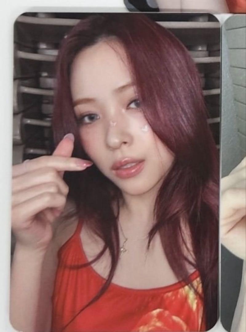 

[Б/У] itzy Рюджин GWBG лимитированная версия торговая карточка