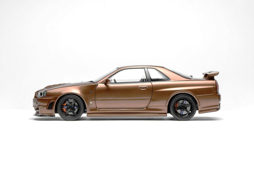 FREESTYLE MOTORHELIX Scale Nissan Skyline CUSTOMIZED VERSION Metal Bronze Finished Product M83414 1/18 GT-R (R34)