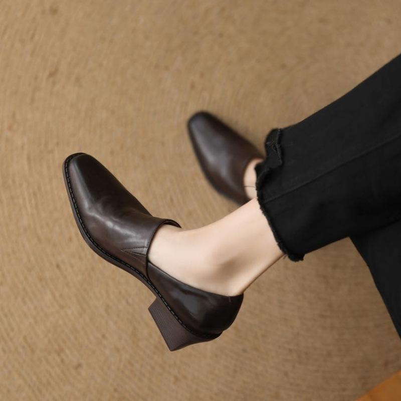 New Low-top, Light-mouth Black Small Leather Shoes, Fashion Single Shoes, Women's Pointed Toes, One Pedal, Genuine Leather Women's Shoes, Beef Tendon 