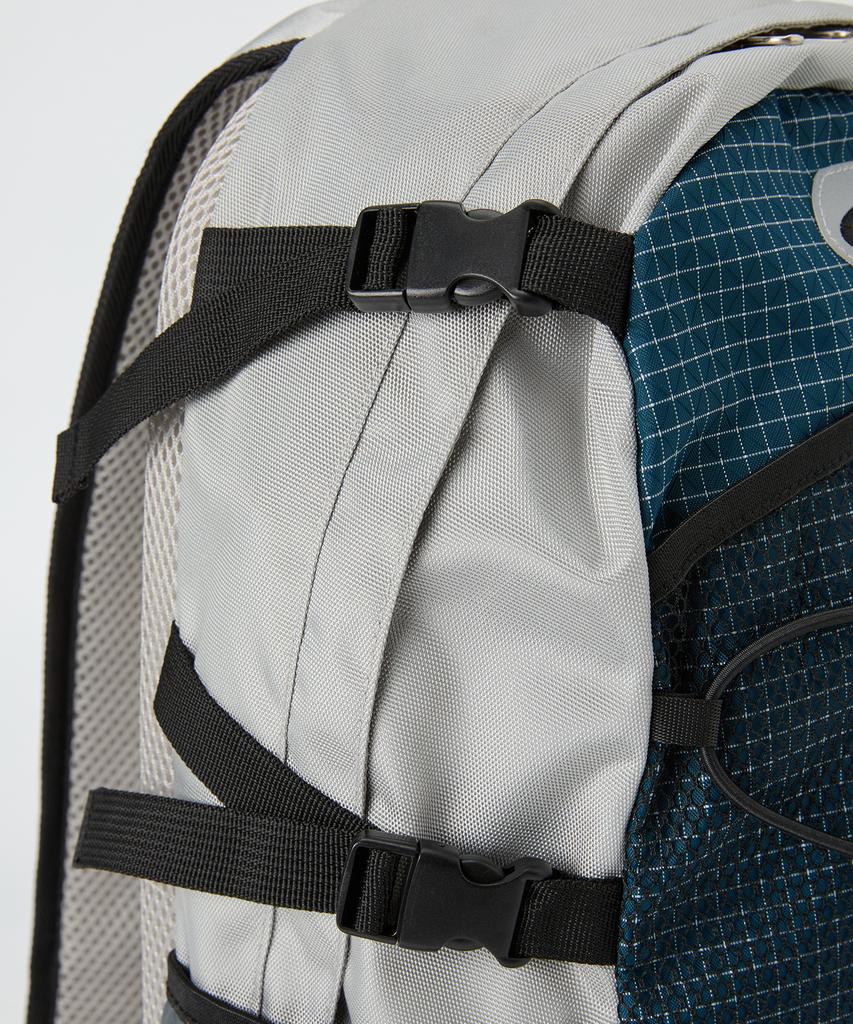 Raiment Compact Draw Utility Backpack_Gray