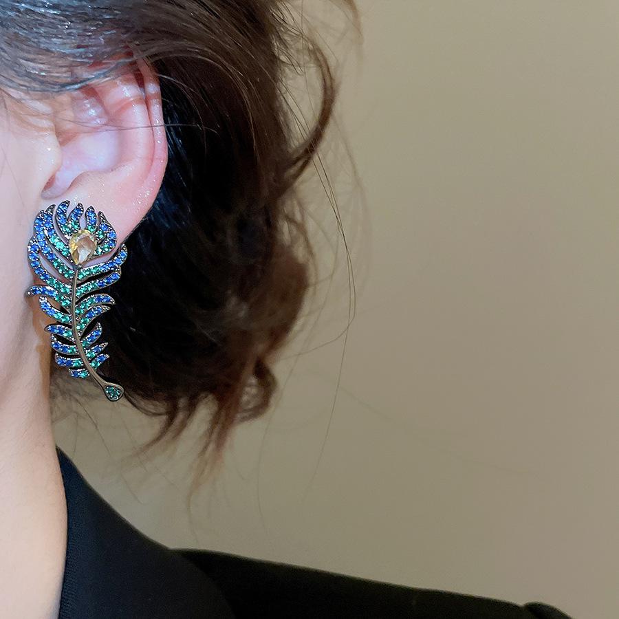 Silver Needle Zircon Water Drop Feather Stud Earrings: Luxury Retro Fashion for Women