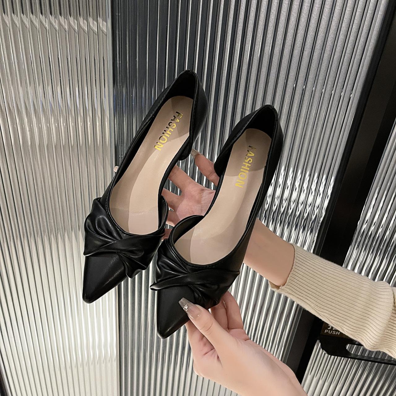 

2024 spring new high heels women s black professional workplace soft leather not tired feet pointed stiletto single shoes 35 чёрный