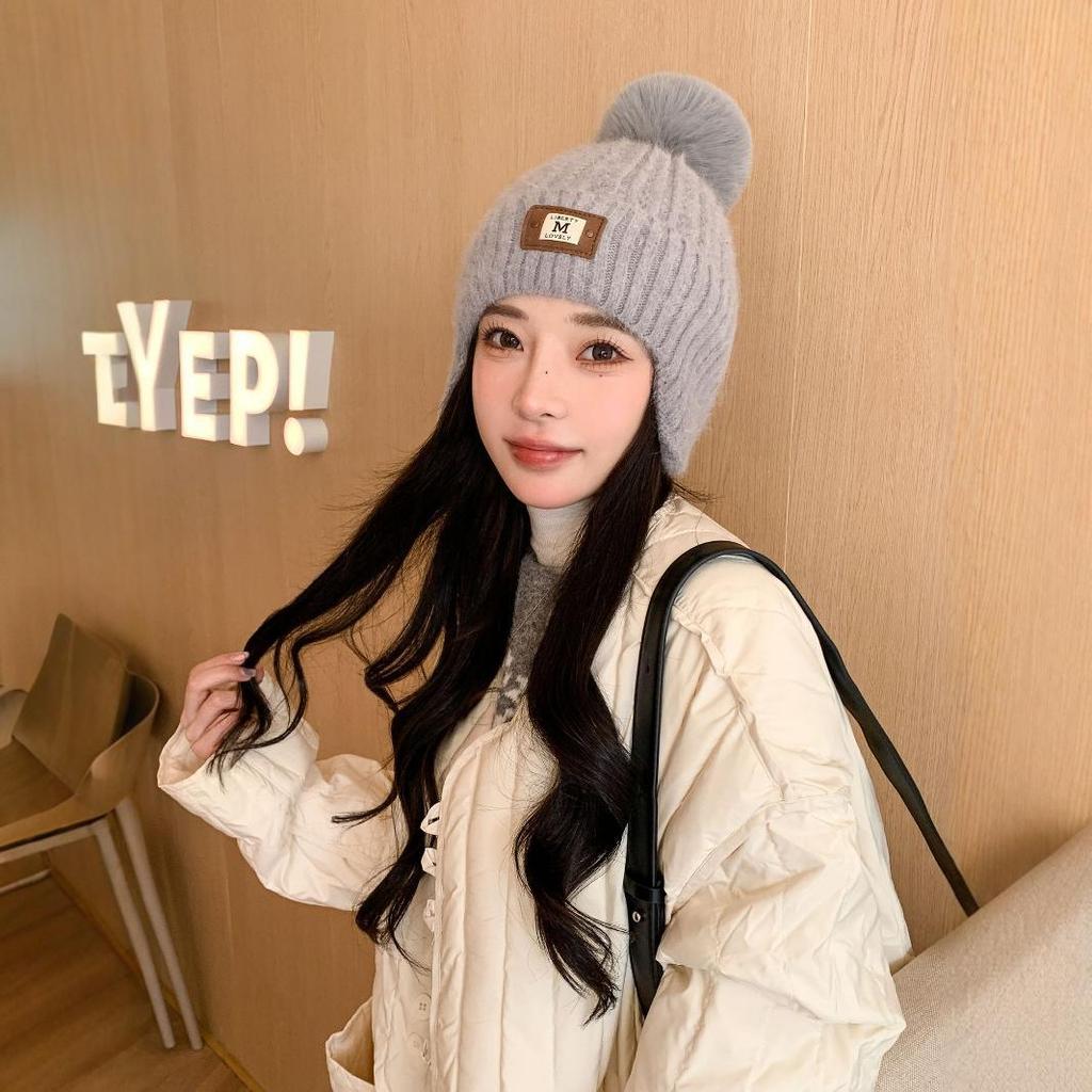 New Autumn and Winter Plush Warm Knitted Hat for Women Sweet and Cute Plus Velvet Ear Protection and Cold Proof Woolen Hat