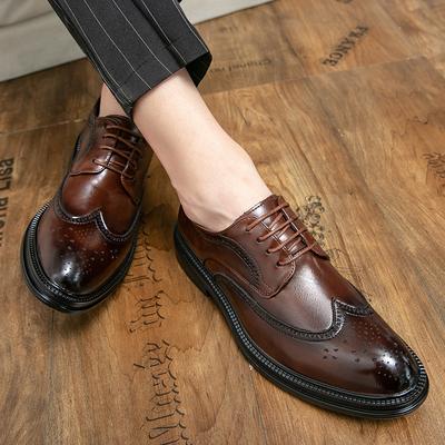 2025 neue lässige Lederschuhe Mode große Größe Business-Kleid Lederschuhe Britischer Stil Herren Brock geschnitzte Lederschuhe