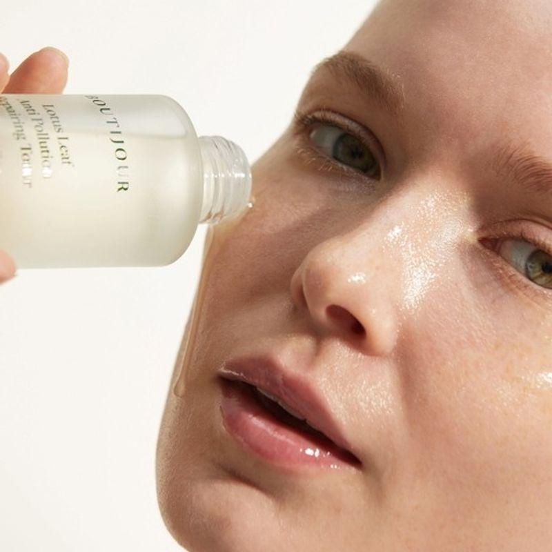 Lotus Leaf Anti-Pollution Repairing Toner