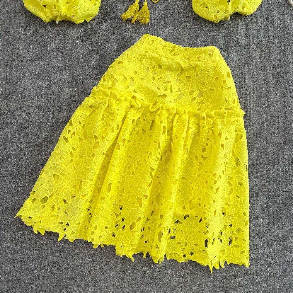 Retro Temperament V-neck Hollow Embroidered Lantern Sleeve Short Shirt Women's Two-piece Hit High Waist Slim A-line Skirt