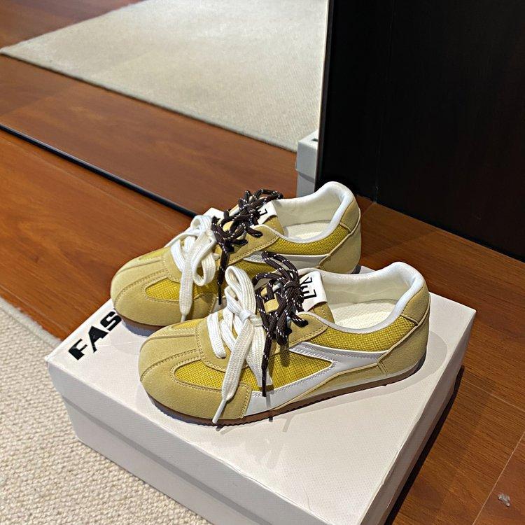 

Inner height increase breathable German training shoes women s shoes summer 2025 new versatile lace-up sports board shoes ins casual shoes 35