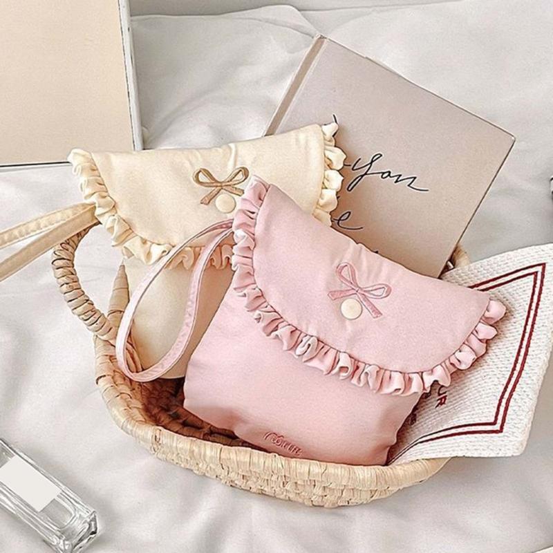 Sanitary Napkin Storage Pouch Stylish Milk Fleece Construction Spacious Interior Holder For Cosmetics Small Items