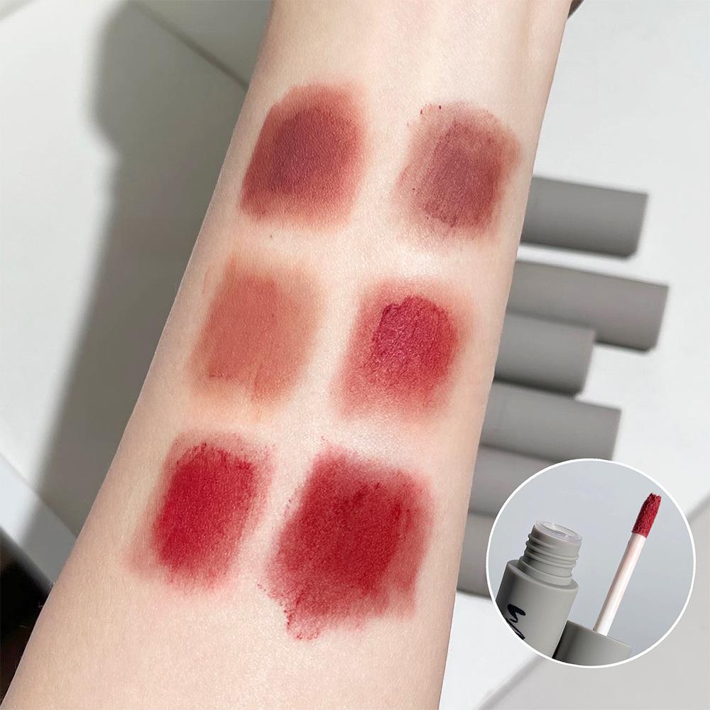 Velvet Matte Lip Glaze Long-Lasting Non-Fade High Pigment Smooth Lipstick for Students Wholesale
