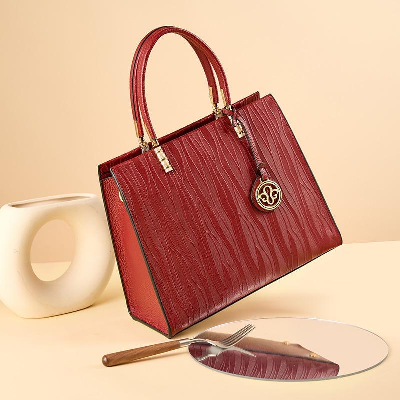 New women's bags versatile bags spring and summer fashion large capacity women's genuine leather mother handbag