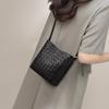 Bucket Bag New Women's Bag Autumn and Winter Fashion Shoulder Messenger Bag Premium Commuter Woven Bag