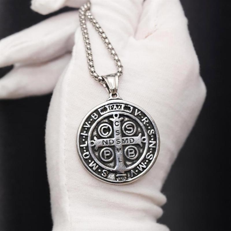 Men Necklace with Double Sided Saint Benedict Symbol Retro Religious Neckchain Alloy Clavicle Chain Fashion Accessory
