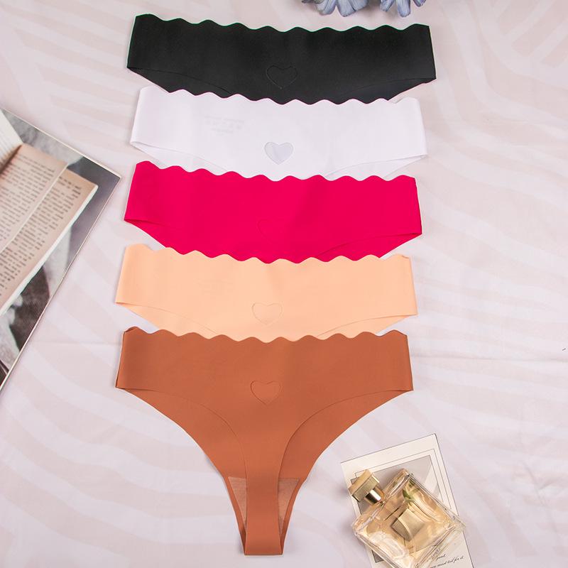 European Size Women's Sexy Seamless Thong Hollow Wave Waist G-string Heart Pattern T Pants