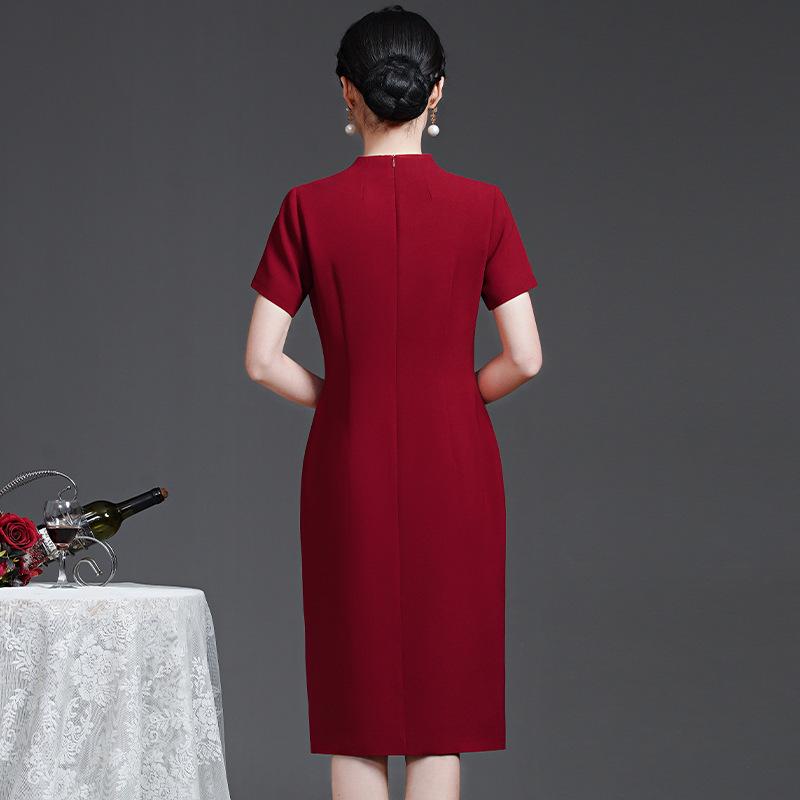 Elegant Wine Red Dress for Middle-Aged and Elderly Women - Mother of the Bride Wedding Banquet Formal Dress