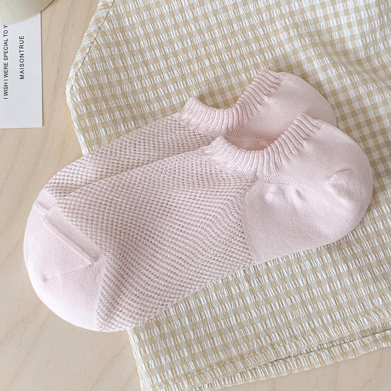 Women's Summer Thin Solid Color Invisible Shallow Mouth Do Not Fall Off with Mesh Boneless Boat Socks