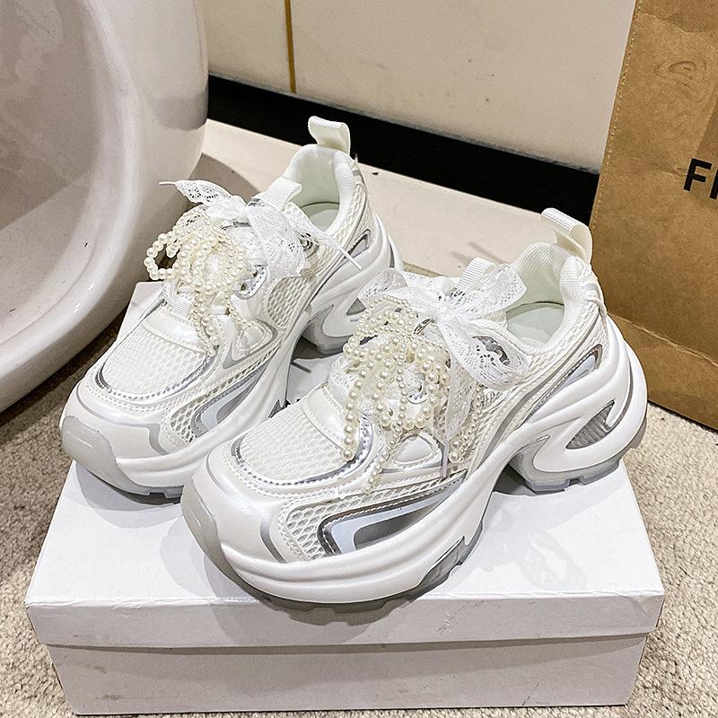 

Туфли на ленточной платформе в стиле папиных кроссовок, женские, лето 2025, новые, ретро, для маленького человека, увеличивающие рост, жареные уличные, повседневные, спортивные 35