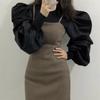 Round Neck Threaded Splicing Design with A Sense of Closure, Bubble Sleeves, Slim Fit Shirt Top for Women
