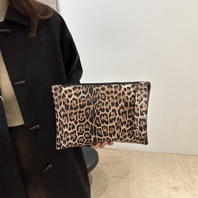 Stylish And Simple Leopard Print Clutch Bag Autumn Foreign Style High Value Rivet Small Square Bag