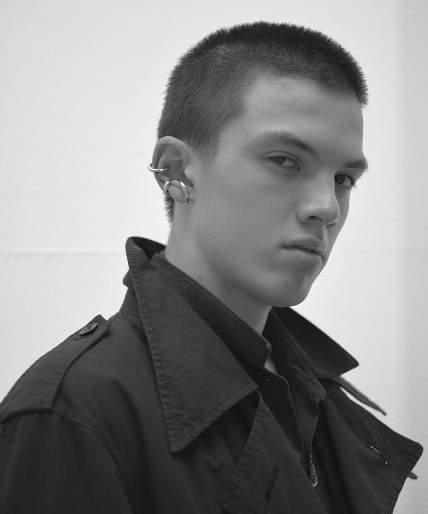 Novice Tokyo Double Layered Hoop Ear Cuff / Silver