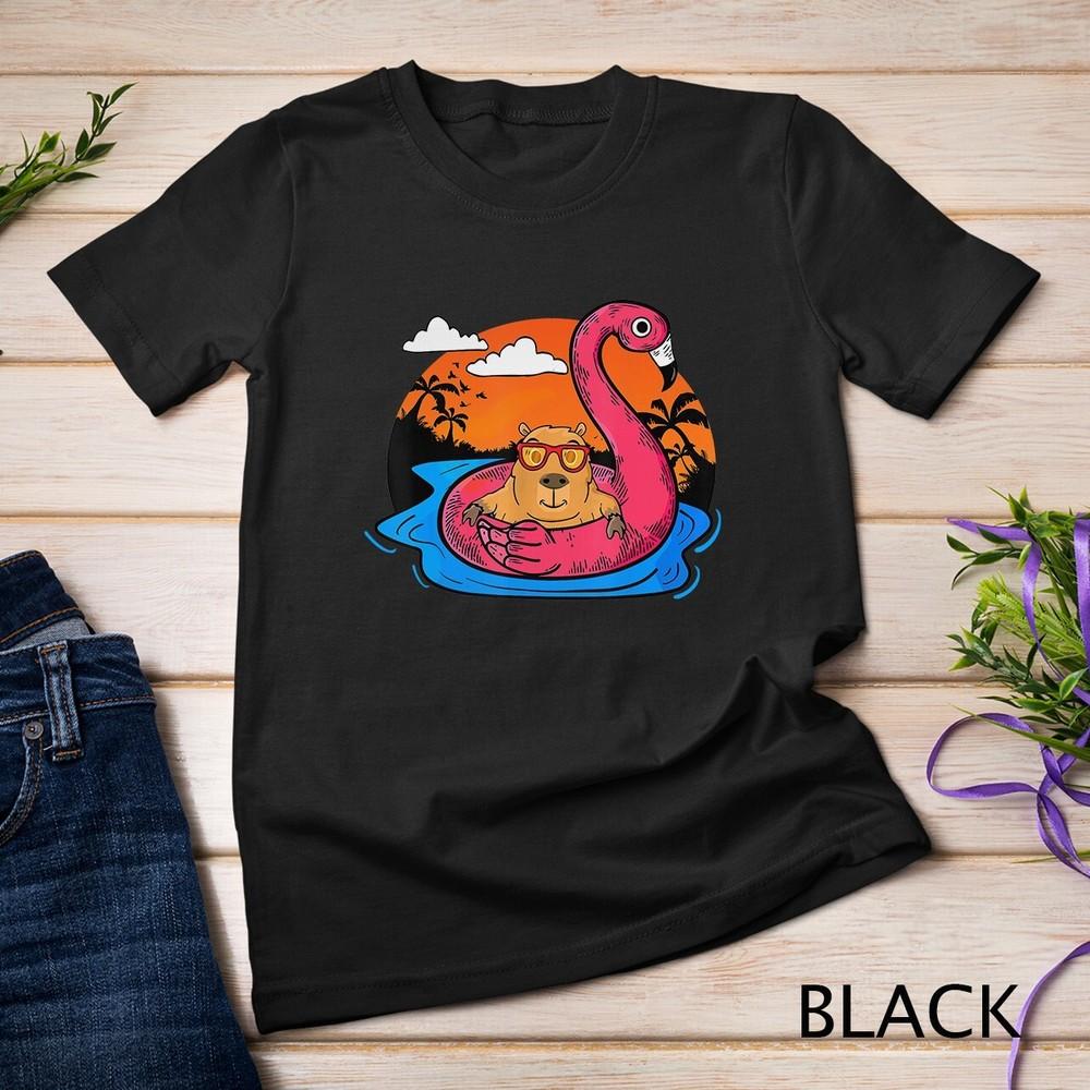 

Capybara Swimming Pool Lover Men Flamingo Capybara T-Shirt Unisex T-shirt XL