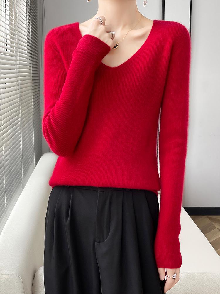 Women's 2023 Pure Wool Knit Sweater – Collar Base Layer, Solid Color, V-Neck Pullover for Autumn/Winter.