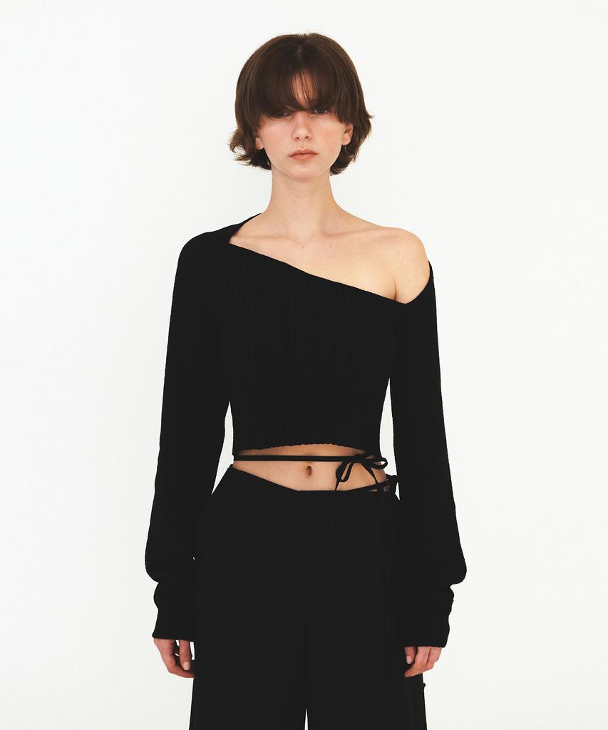 Daiaegeuneol Unbalance Bolero Knit (Black)