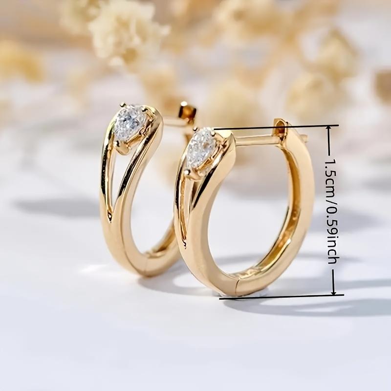Best For Women Gifting Perfect Gift Hoop Earrings Luxurious 1Pair Golden Toned Jewelry For Daily Wear Synthetic Zirconia With Heart-Shaped Elegant