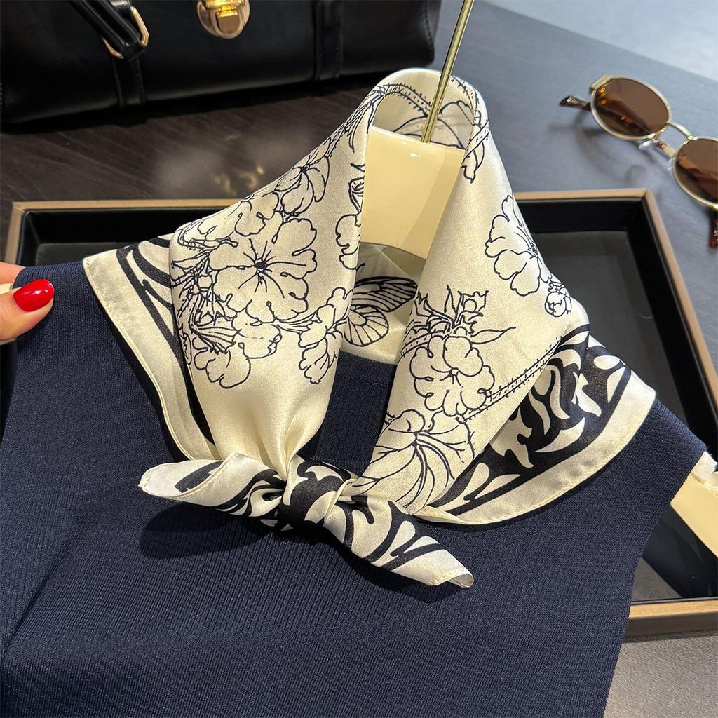 Retro Chinese Style Printed Butterfly Silk Square Scarf with Temperament and Versatile Professional Scarf with Multiple Public Sun Protection Scarf