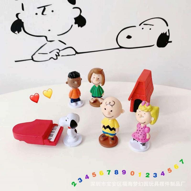 12PCS Japan Cartoon Peanuts Snoopy Charlie Sally Woodstock Mini Figure Model Toys Miniature Cake People Collection Props