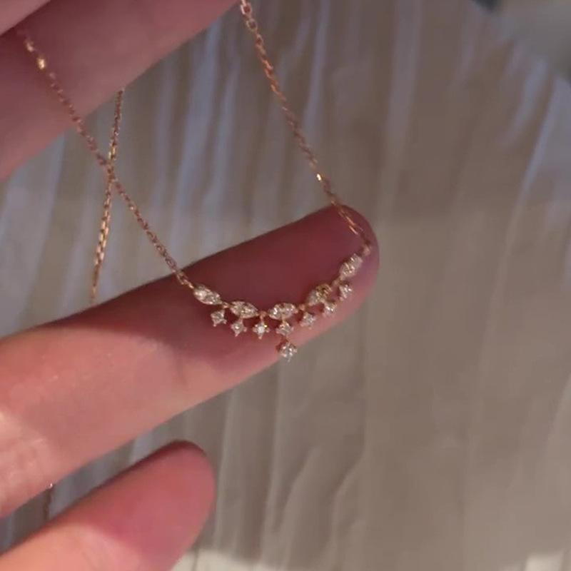 Fine Shimmering Small Diamond Necklace For Women, Vintage Starry Clavicle Chain, Exquisite And Versatile Neck Chain