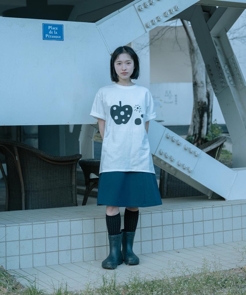 Ohesio Apple Dot Overfit T-Shirt, Ivory