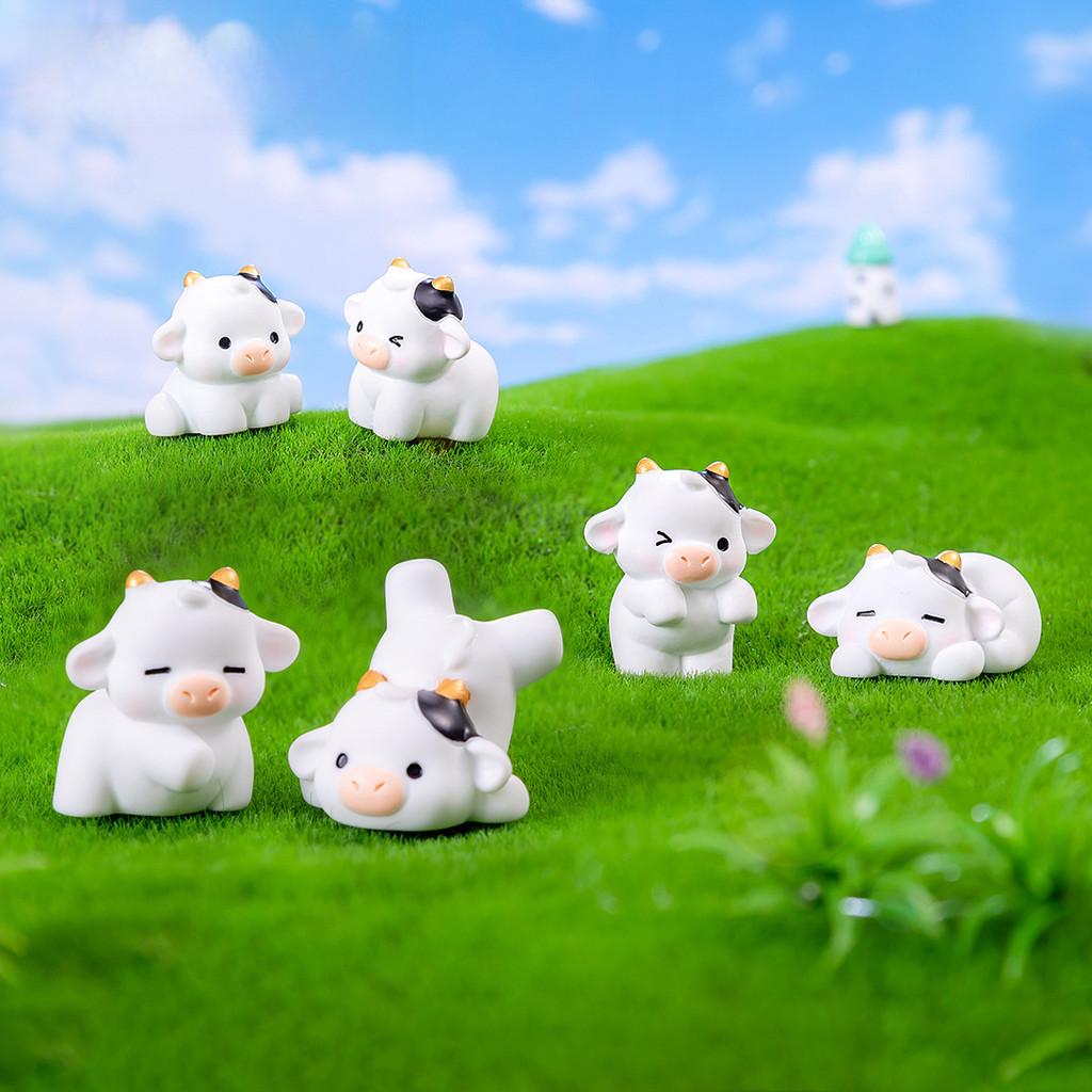 Creative Cartoon Style Resin Brave Little Cow Blind Box Car Decoration Miniature Figurine
