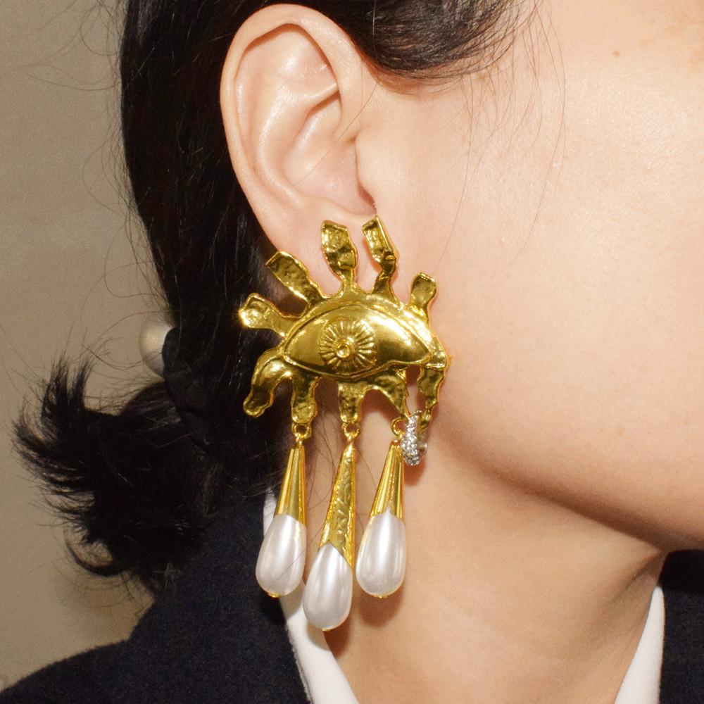 Vintage Metal Alloy Gold-Plated Eyes With Teardrop Dangle Earrings For Women Jewelry Fashion Show Statement Earrings Accessories